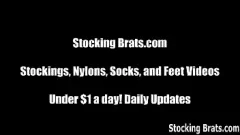 Oynat Gizli fetişimizi keşfediyoruz: Bdsm ve kadın egemenliği unsurları içeren tutkulu bir lezbiyen üçlü sırasında balık ağlarına ayak parmakları emmek