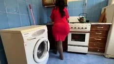 Reproducir Sodomía casera con una milf en su culo grande y rápido