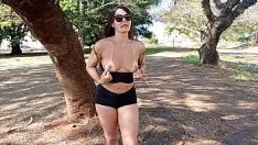 Reproducir Raquel vacateou a má accent;pocka de vez ,saiu provocando os placens na rua e ainda pagou boquete e ganhou leitinho