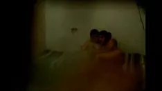 Jouer Enregistrement vidéo d'un voyeur avec une caméra secrète maison