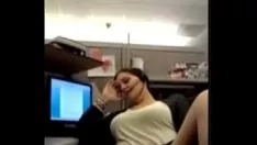 Oynat Boynuzlu zaftig milf meşgul iken çağrı üzerine boşalan - www.hotcammissys.mobi