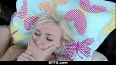 Abspielen Bffs – Tretdad fickt Tretgirl und folgt damit ihren unwissenden Champions
